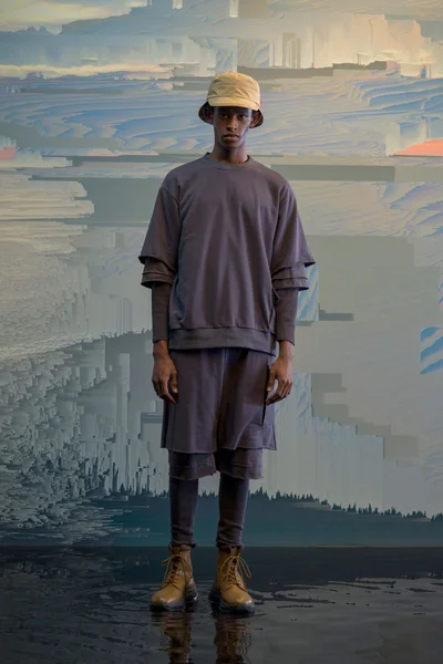 Look 28